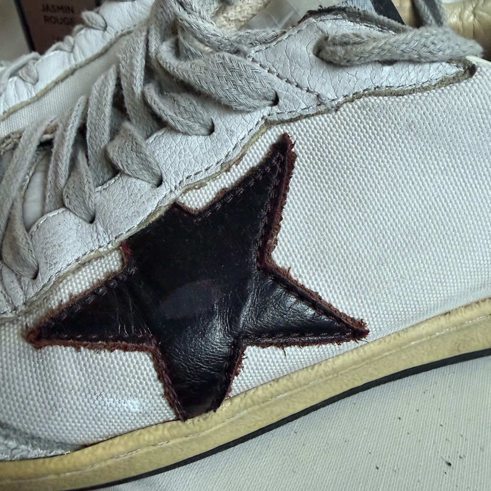 *SOLD* Golden Goose Distressed White Sneakers with Black Star - Picture 5 of 8
